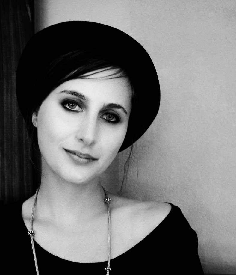 Roxanna HC by Mike Hope